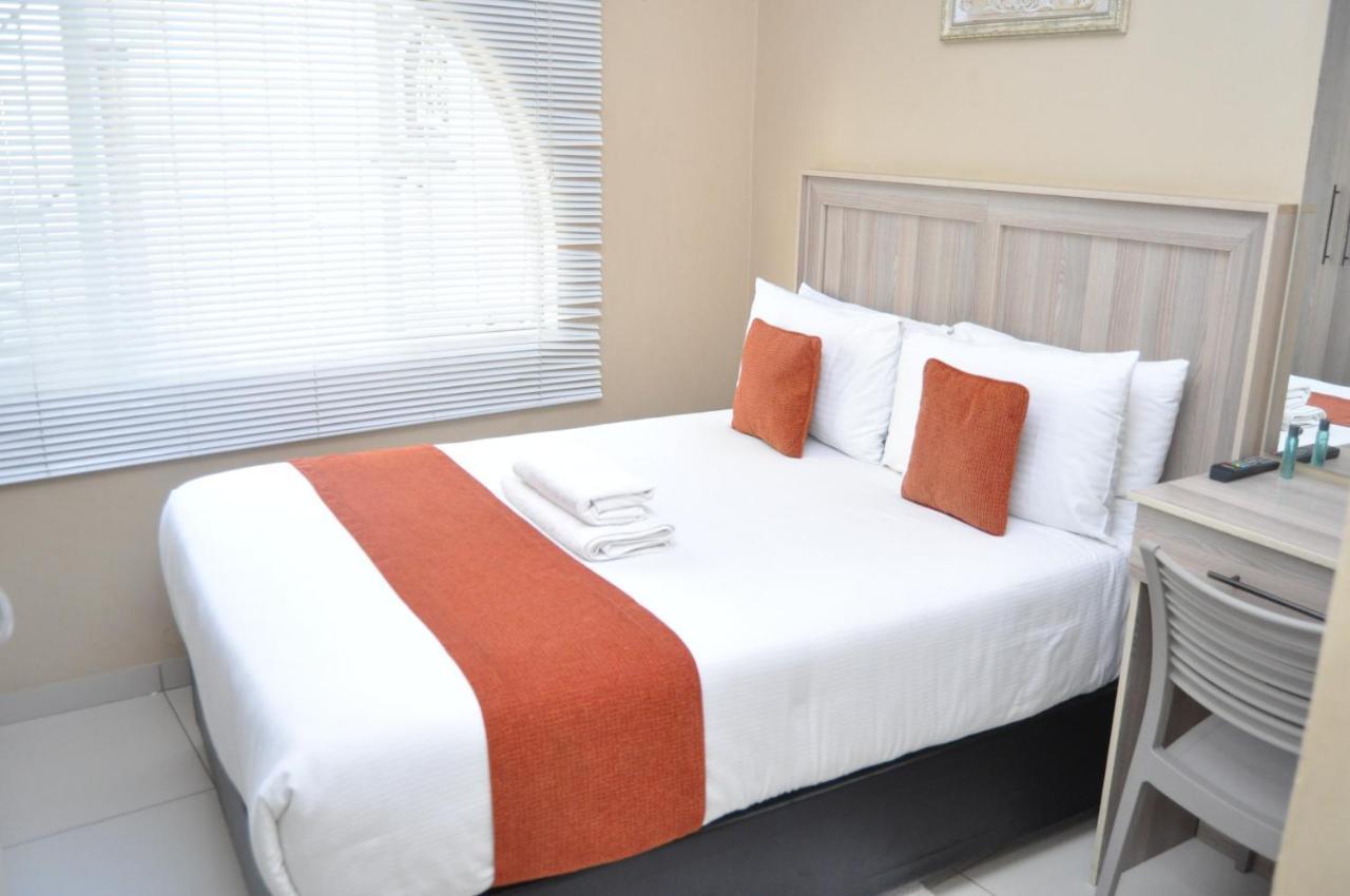 Bridgeville Guest House Gaborone Esterno foto