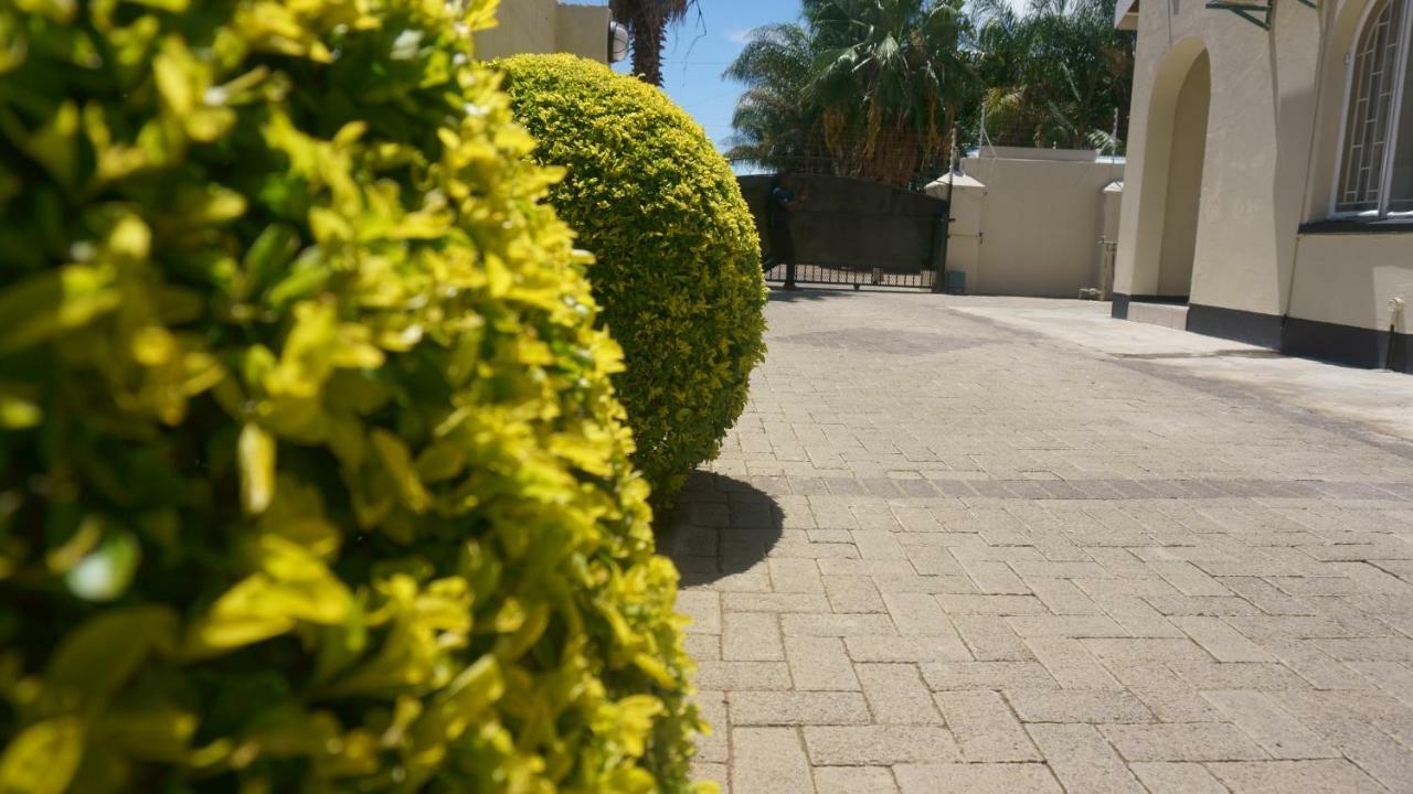 Bridgeville Guest House Gaborone Esterno foto