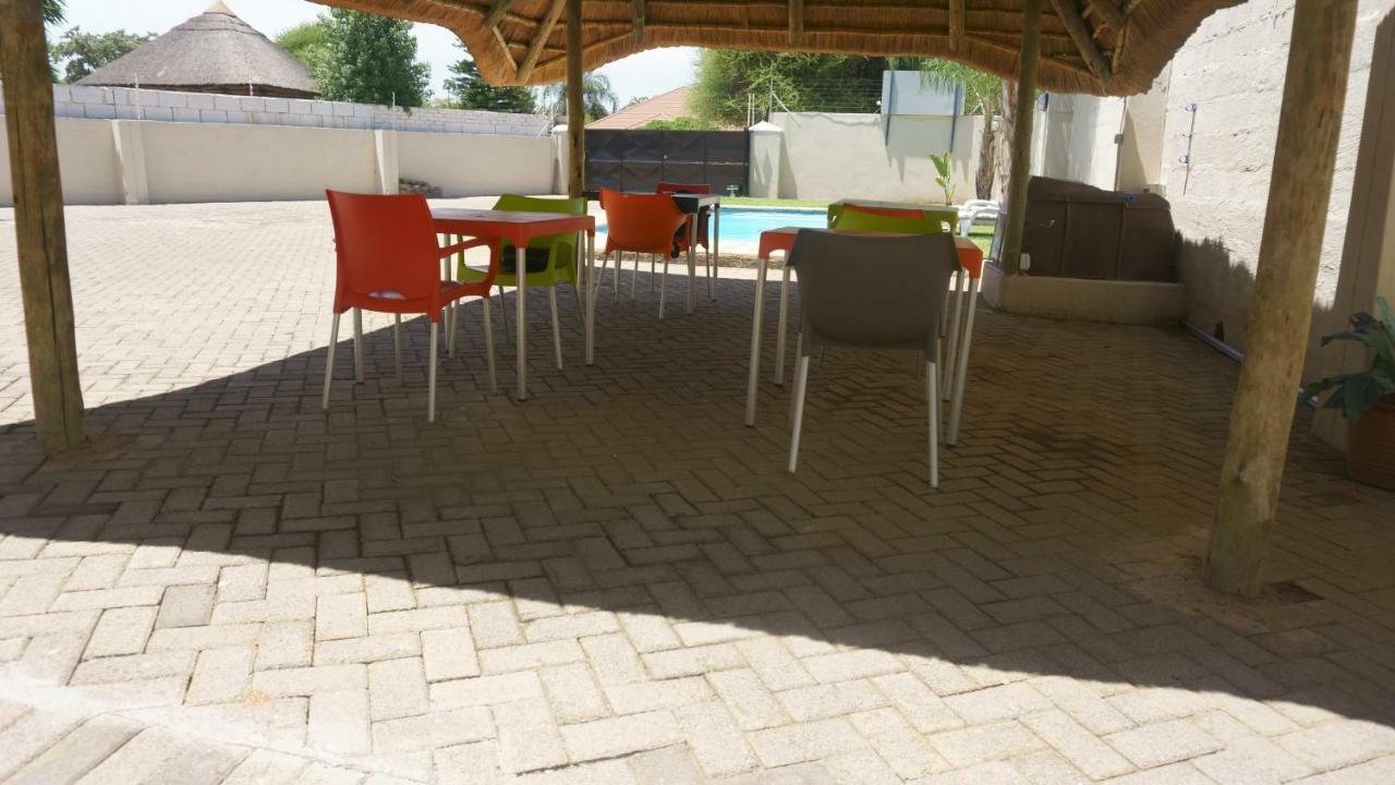 Bridgeville Guest House Gaborone Esterno foto