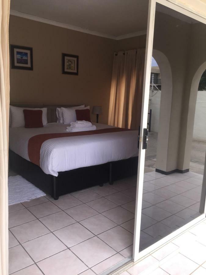 Bridgeville Guest House Gaborone Esterno foto