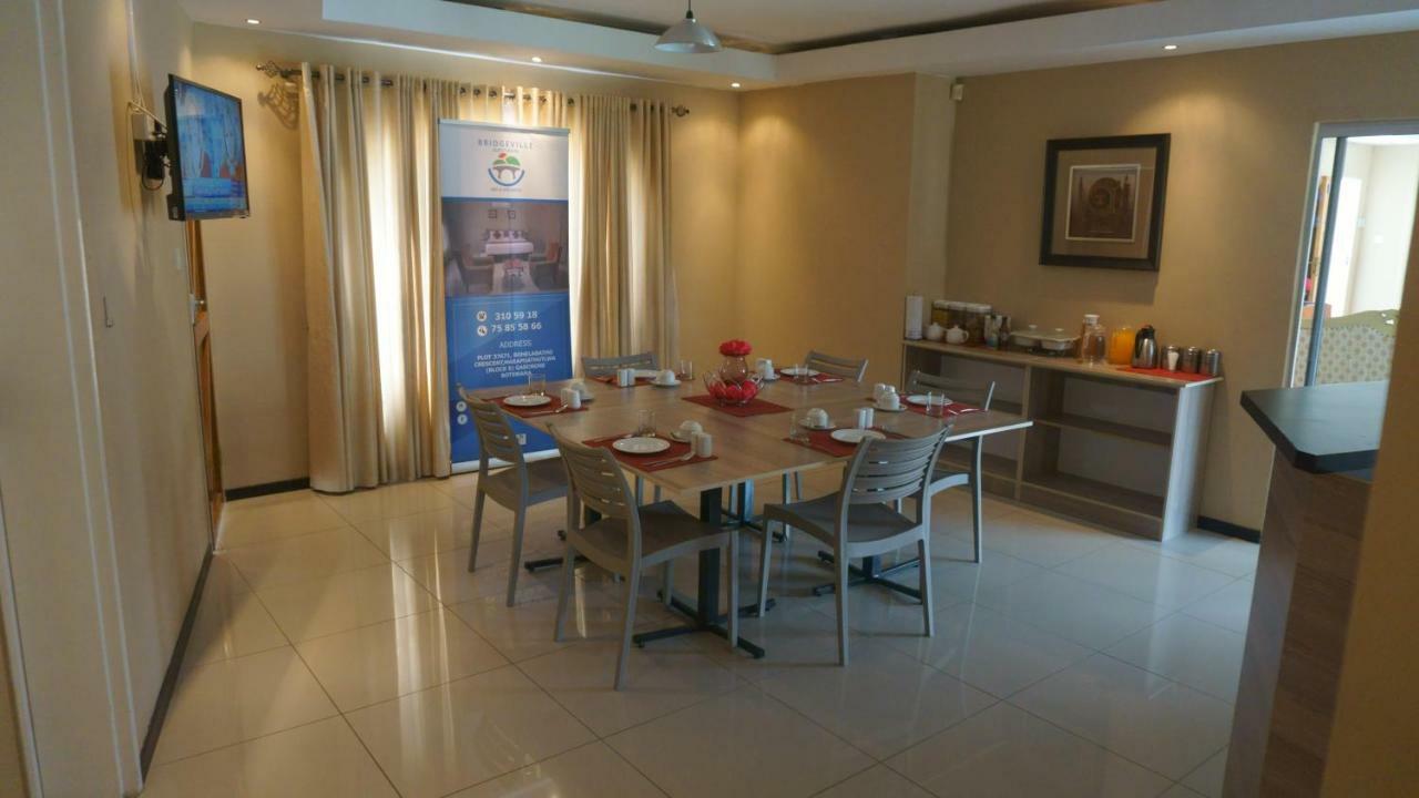 Bridgeville Guest House Gaborone Esterno foto