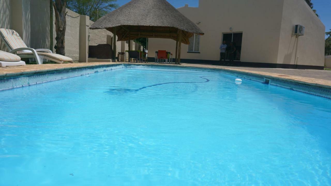 Bridgeville Guest House Gaborone Esterno foto